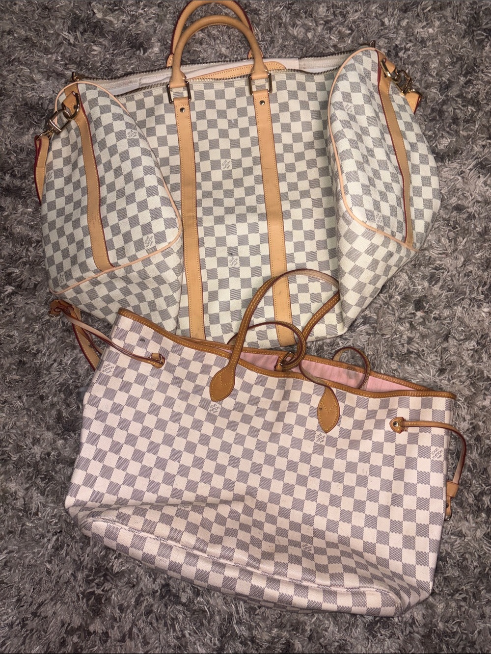 Lv Duffle Bag and Tote White and Cream Tote with Pouch - Picture 3 of 13